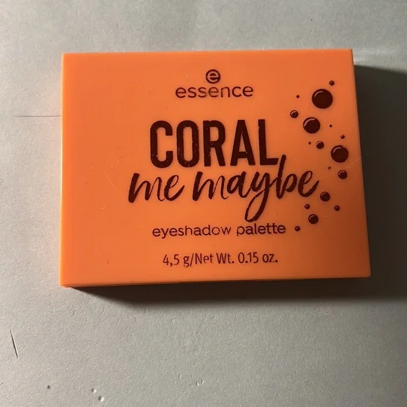 Makeup BUNDLE - Picture 4 of 6